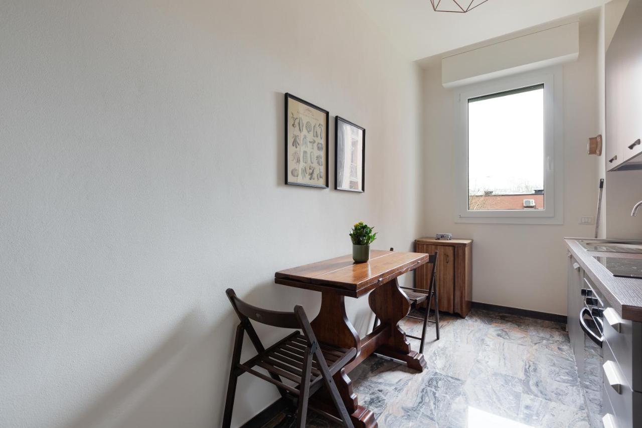 Dergano Comfy Apartment - 250 M Far From M3 Milan Bagian luar foto
