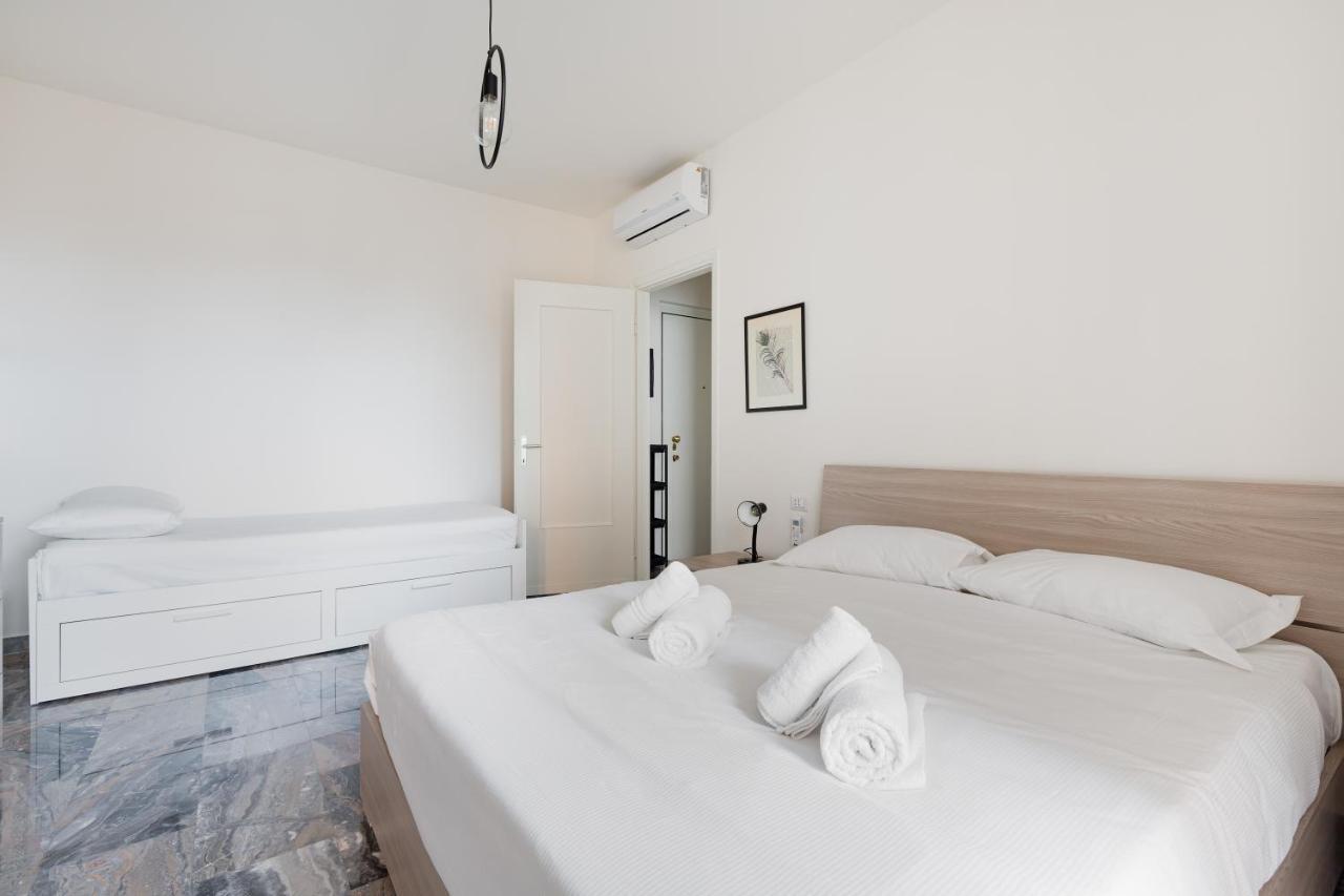 Dergano Comfy Apartment - 250 M Far From M3 Milan Bagian luar foto